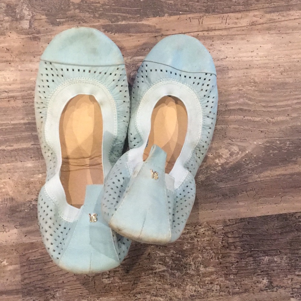 Foldable ballet flats